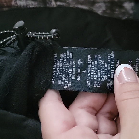 Men's Camo Zipup Jacket - Picture 7 of 7